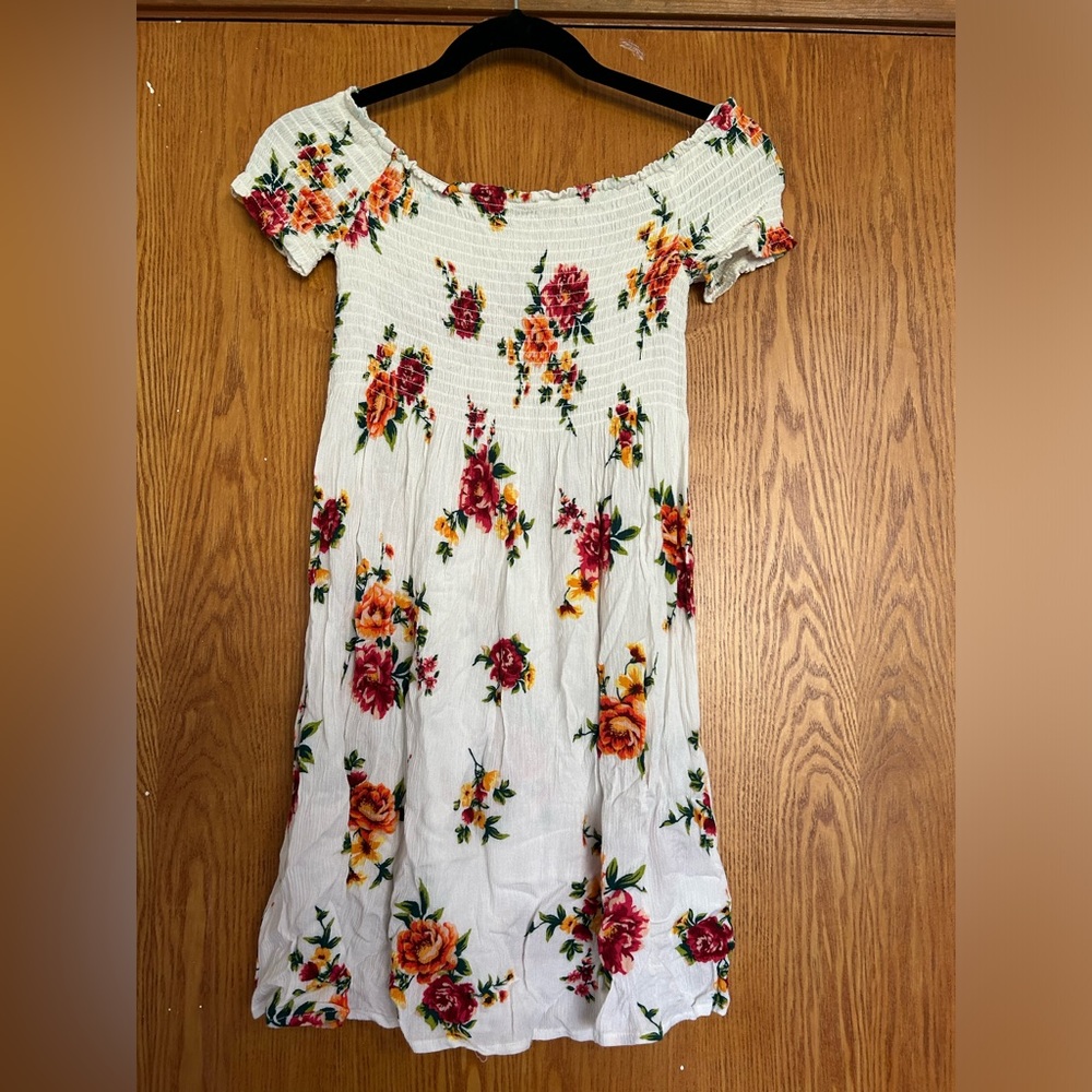 Size small Floral Off the shoulder dress